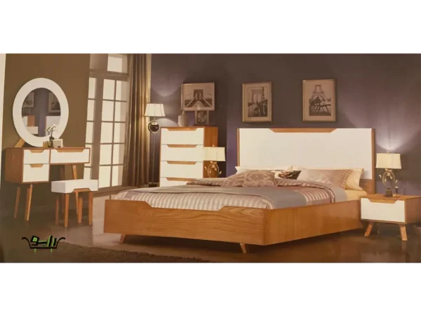 اتاق خوابی که تم چوبی و قهوه ای دارد و تابلو ها به دیوار وصل شده است